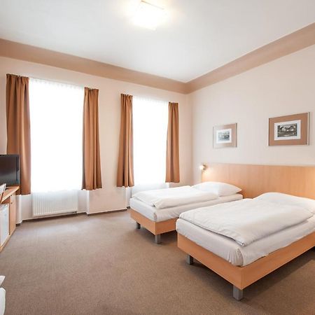 Hotel V Centru Τσέσκε Μπουντεγιόβιτσε Εξωτερικό φωτογραφία